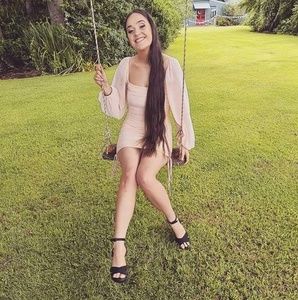 Meet your Posher, Melanie